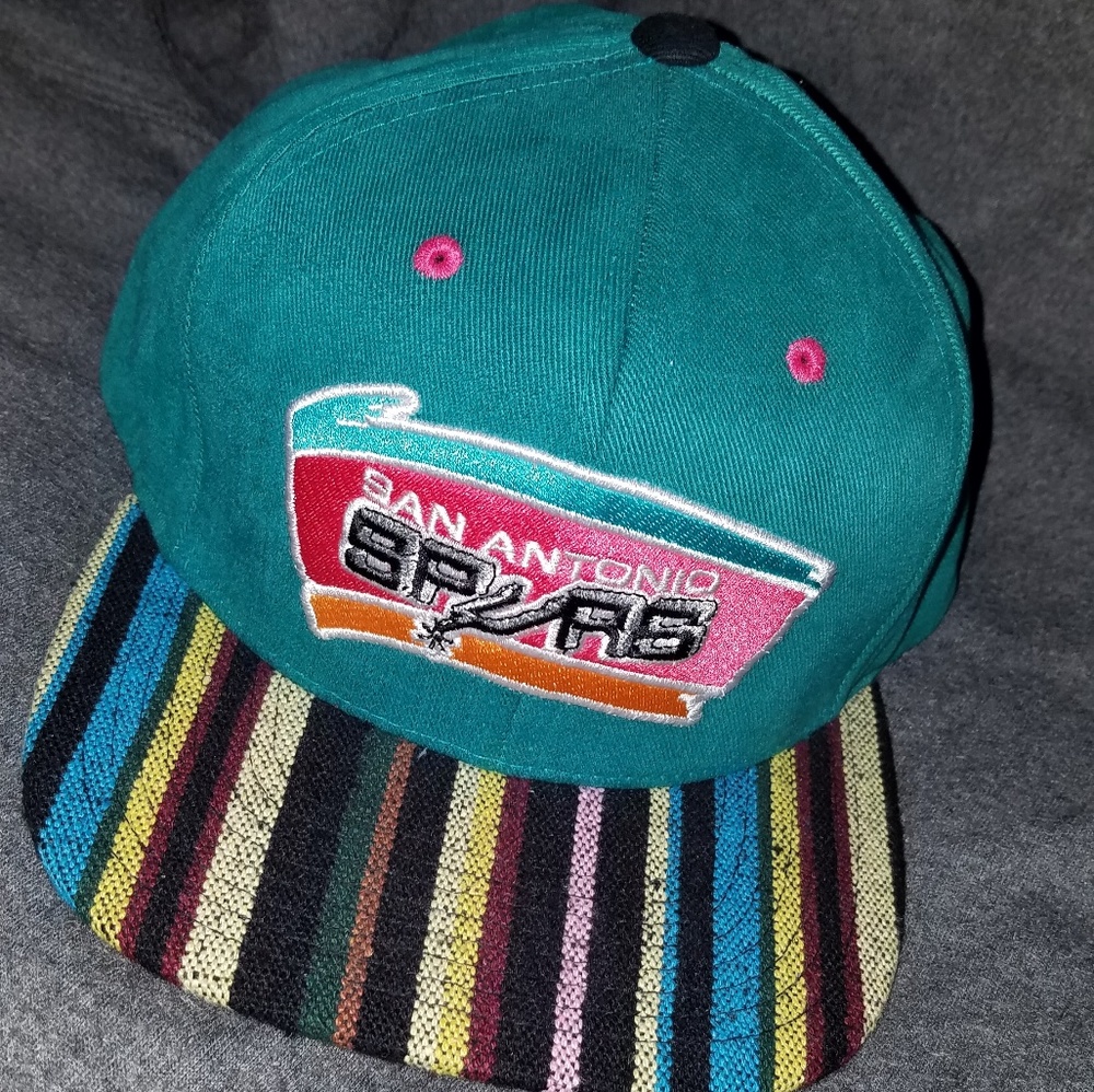 San Antonio Spurs Mitchell and Ness hat cap green